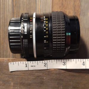 Nikon 105mm lense